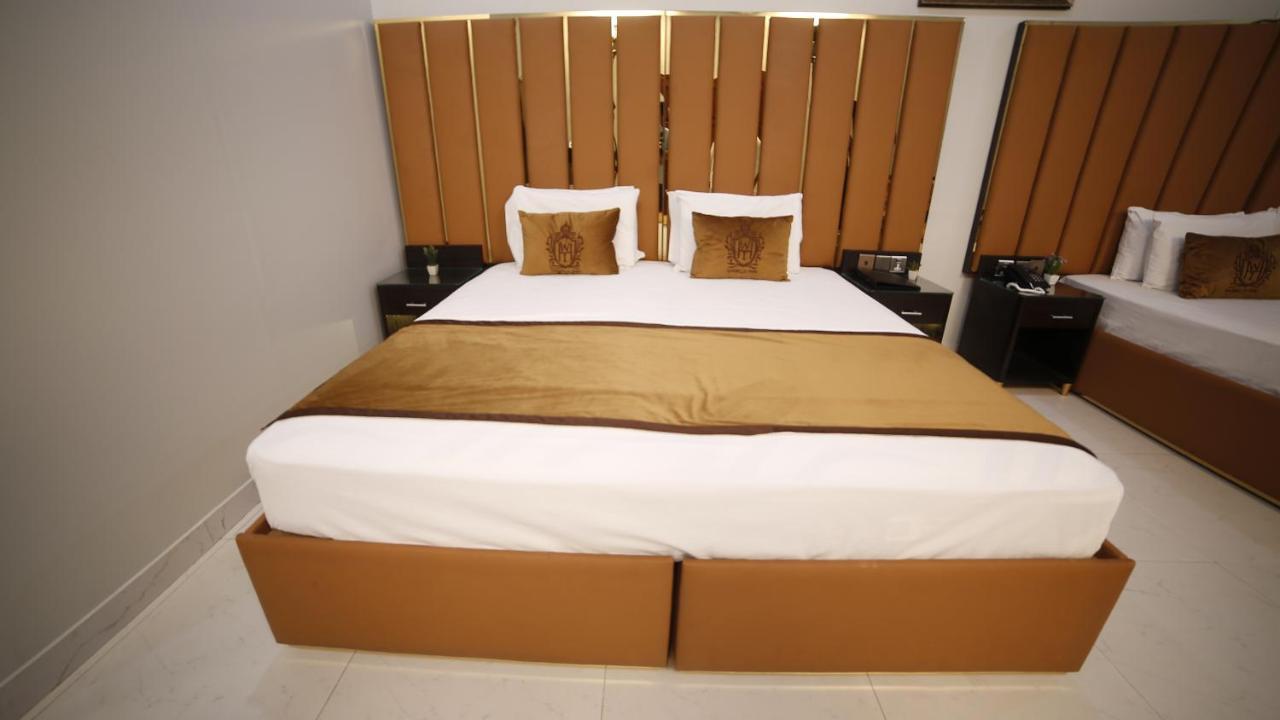 Bed and Breakfast Four Squares Karaczi Zewnętrze zdjęcie