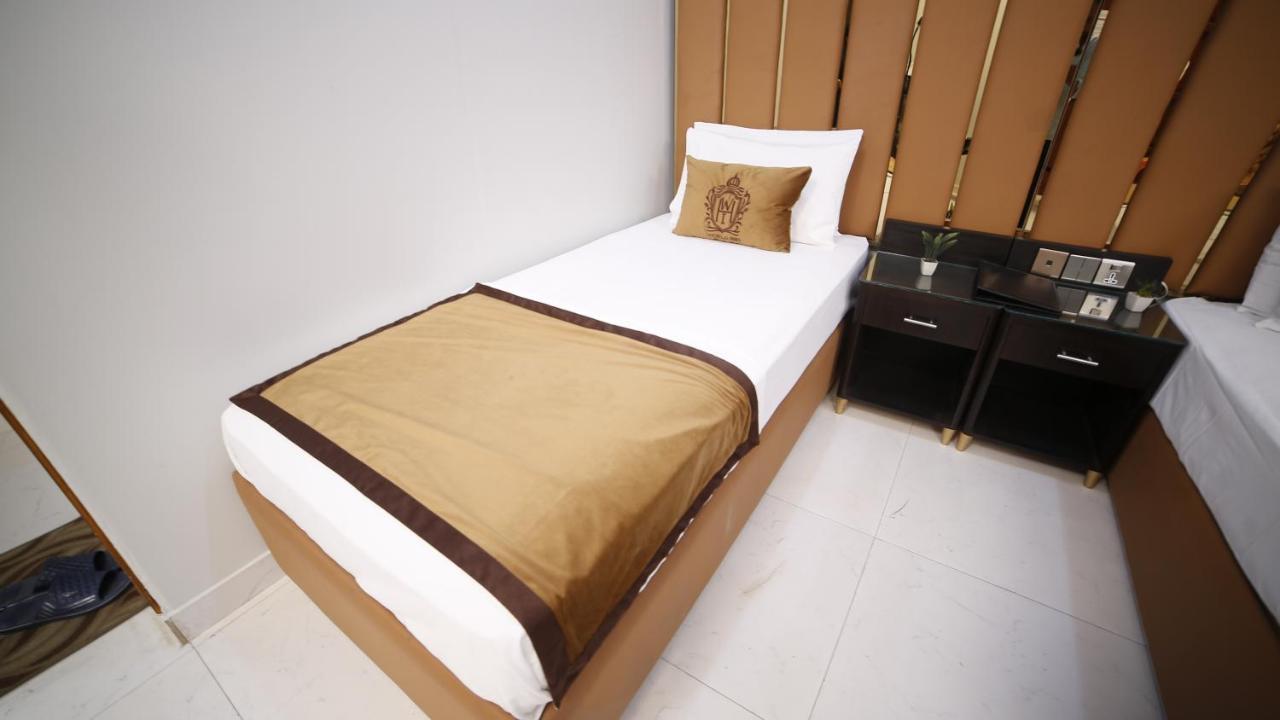 Bed and Breakfast Four Squares Karaczi Zewnętrze zdjęcie