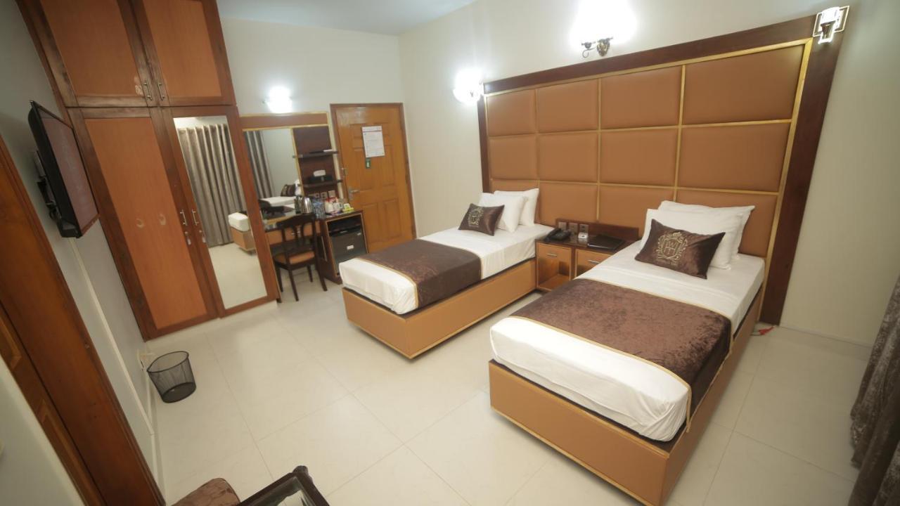 Bed and Breakfast Four Squares Karaczi Zewnętrze zdjęcie
