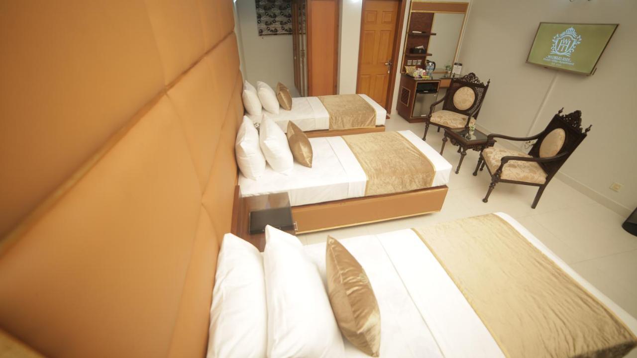 Bed and Breakfast Four Squares Karaczi Zewnętrze zdjęcie